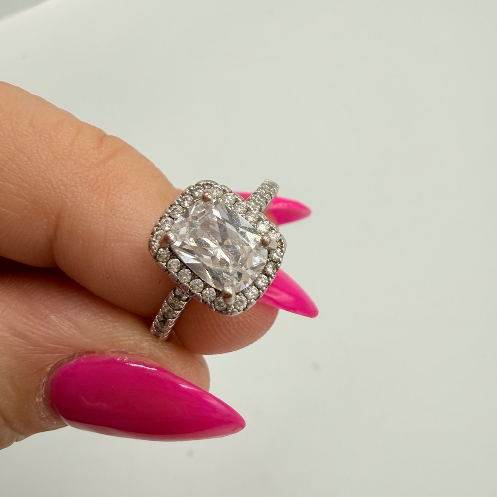 Unbranded Sterling Silver Halo Ring Size 7 Silver Cushion Cut Glam Aesthetic